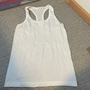 Lululemon swiftly tank